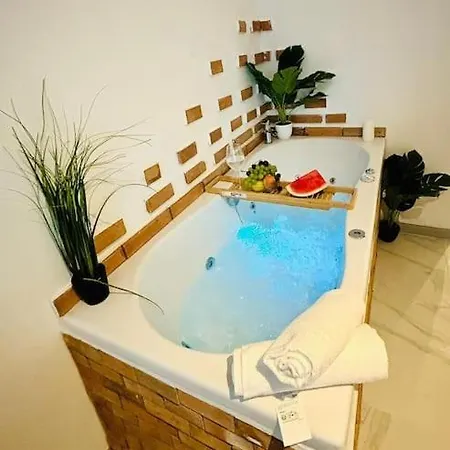 Apartment Jacuzzi *