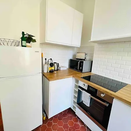 Joliette, T2 , Hopital Europeen 13002 Apartment *