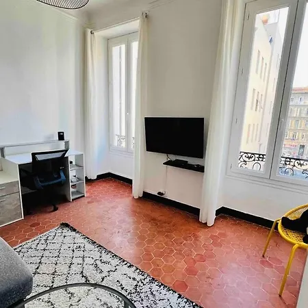 Apartment Joliette, T2 , Hopital Europeen 13002 Marseille