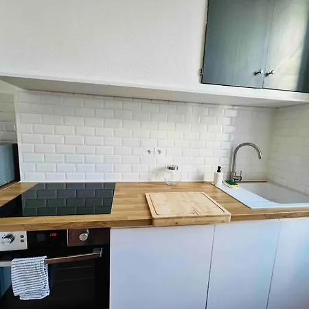 Joliette, T2 , Hopital Europeen 13002 Apartment