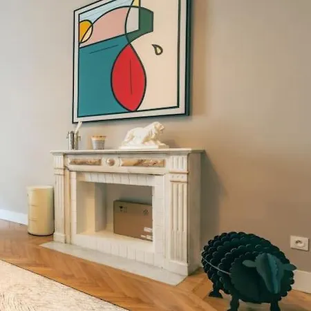 Standing, 8 Pers Apartment