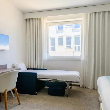 Golden Tulip Euromed Hotel 4*