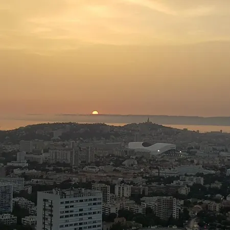 Superbe 2 Avec Vue Sur La Et La Montagne * Marseille