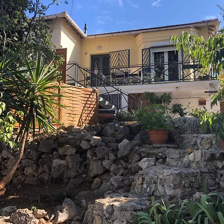 Spacieuse Dans Les Pins Villa Marseille