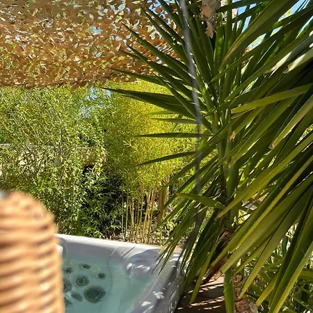Les Pins De Palama *