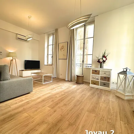 Du Vieux Port Aparthotel 4*