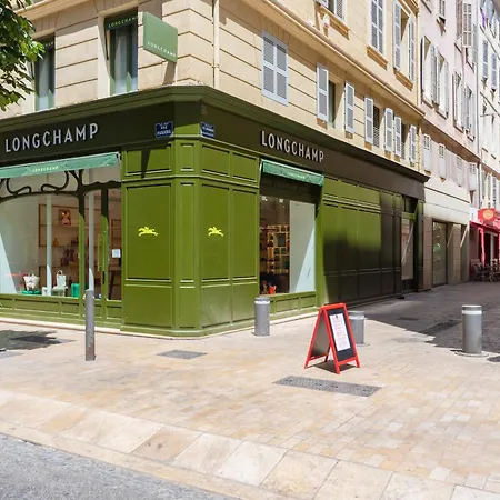 Avec Baignoire Balneo A 4min A Pied Du Vieux-port Apartment Marseille