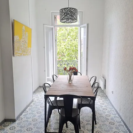 Au Mediterraneen Apartment