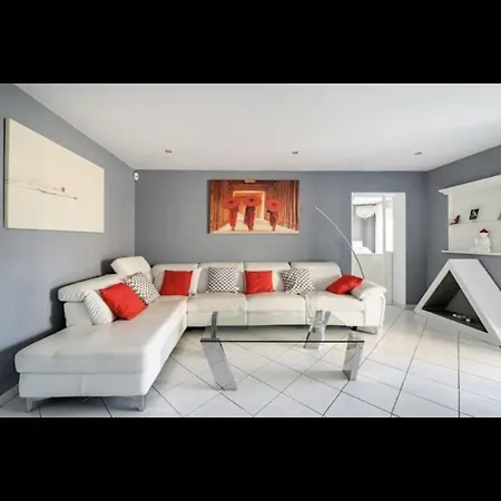 Tres Bel Bord De Apartment Marseille