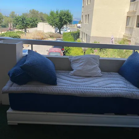 Apartment Tres Bel Bord De Marseille