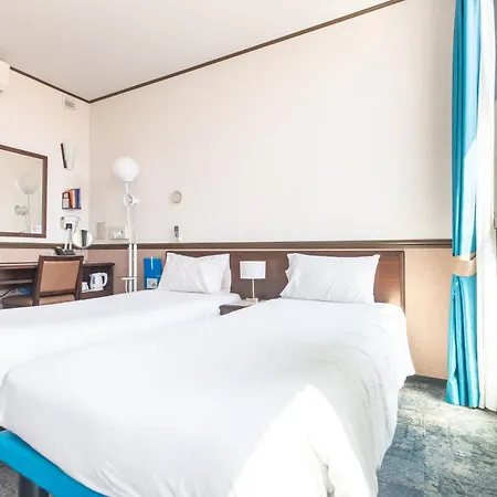 Otel Toyoko Saint Charles