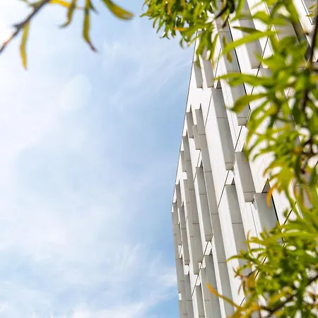 Otel Toyoko Saint Charles