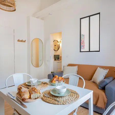 Apartment La Corderie - Sous Les Toits De *