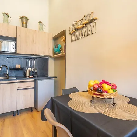Adira Montgrand 2 Etoiles Apartment