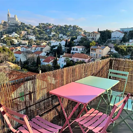 Luxueux Duplex Avec Vue Panoramique Sur Notre-dame Marseille