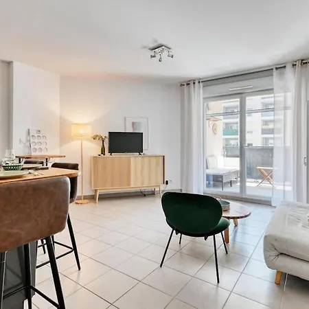 Paillas - T3 Climatise Avec Balcon Et Parking Marseille