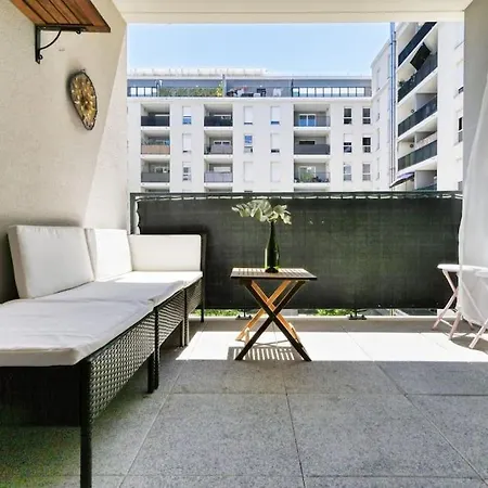 Paillas - T3 Climatise Avec Balcon Et Parking