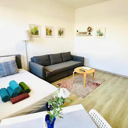 Joli Proche Plage, Vieux Port & Palais Pharo Apartment *