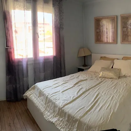 Joli Quartier Tranquille 13008 A 2 Minutes Du Metro Perier Apartment *