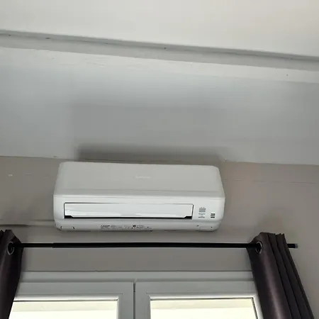 Maison De 40m2,clim, Wifi, Jardin Et Parking Villa