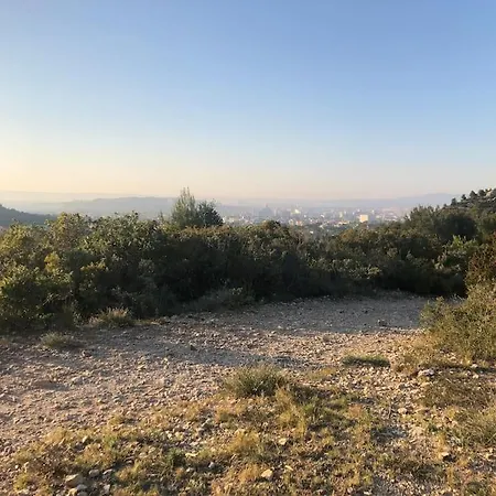 Apartment Morgiou Sormiou T4 Climatise Familial - 3 - Terrasse Bois - Jardin Privatif - Calanques A Pied - Plages & Velodrome A 10 Min - Ideal Familles & Randonneurs & Grimpeurs - Escalade A 5 Min - Sud
