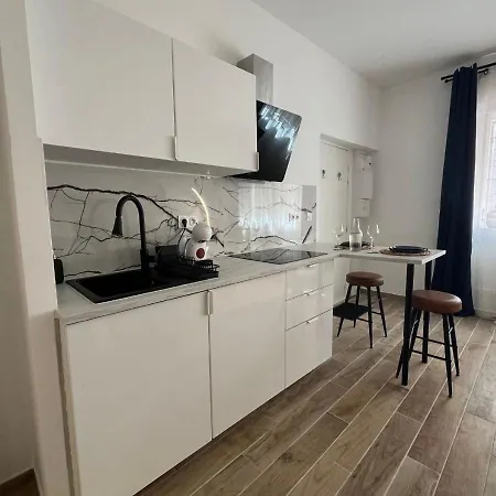 Romantique Avec Balneo Apartment Marseille