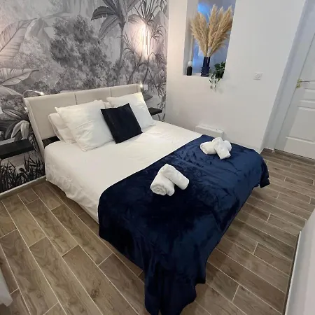 Apartment Romantique Avec Balneo Marseille