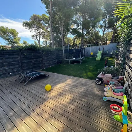 Apartment Morgiou Sormiou T4 Climatise Familial - 3 - Terrasse Bois - Jardin Privatif - Calanques A Pied - Plages & Velodrome A 10 Min - Ideal Familles & Randonneurs & Grimpeurs - Escalade A 5 Min - Sud