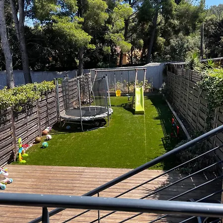 Apartment Morgiou Sormiou T4 Climatise Familial - 3 - Terrasse Bois - Jardin Privatif - Calanques A Pied - Plages & Velodrome A 10 Min - Ideal Familles & Randonneurs & Grimpeurs - Escalade A 5 Min - Sud Marseille
