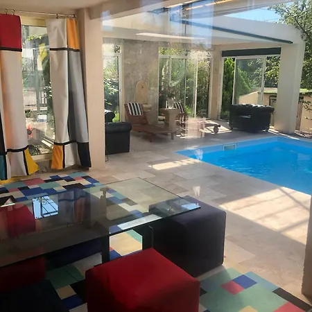 Avec Piscine Séjour chez l'habitant