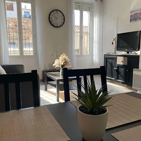 Centre - Wifi - Lave Et Seche Linge - Calme - Cuisine Apartment Marseille