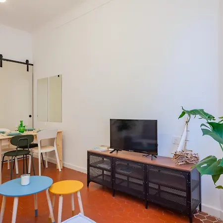 Avec Terrasse Authentique A *