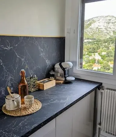 Apartment Ideal Sea View, Near Calanques &velodrome -parking