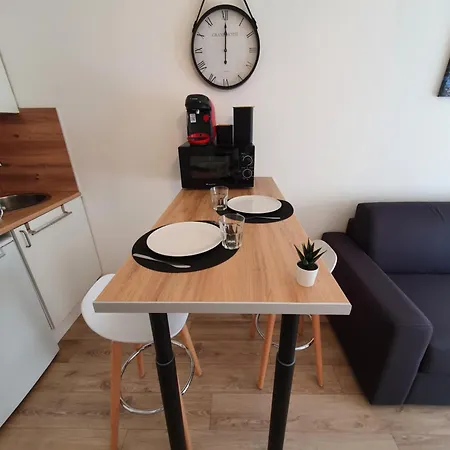 Equipe A 6min De La Gare St Charles Apartment