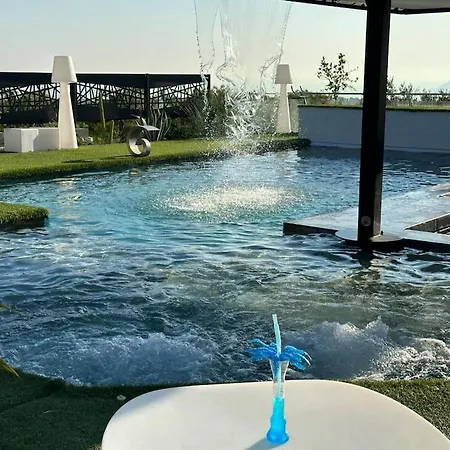 Villa Fabuleuse -7 -14 Pers Avec Grande Piscine 2 Jacuzzis Marseille