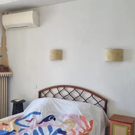 Grand T2 Surplombant Le Vieux Port