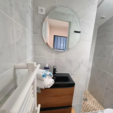 Apartment T2 Vieux Port Place Daviel Marseille
