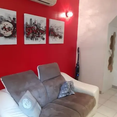 Apartment T3 Duplex Calme A La Timone