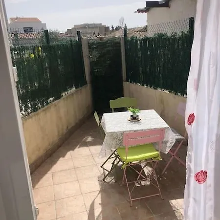 Apartment T3 Duplex Calme A La Timone *