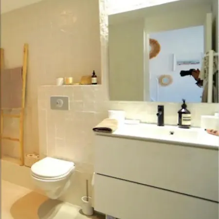 Apartment Petit Nid Douillet Vieux Port 4 Personnes *