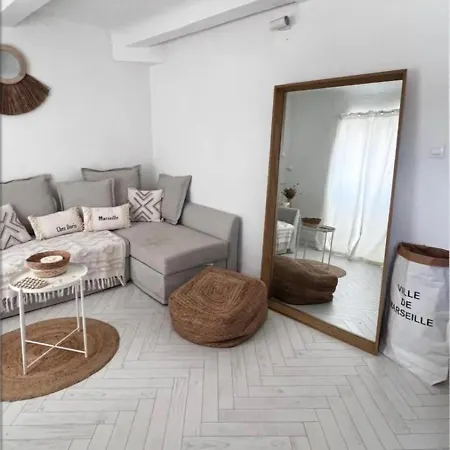 Petit Nid Douillet Vieux Port 4 Personnes Apartment Marseille