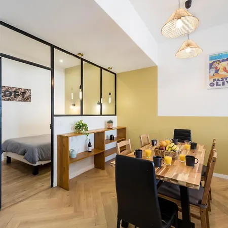 Desiree - Joliette - Saint Charles - Vieux Port Apartment