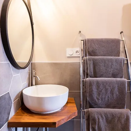 Nationale 2 - St Charles - Reformes - Vieux Port Apartment