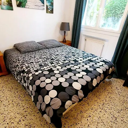 Homestay Bas De Avec Piscine *