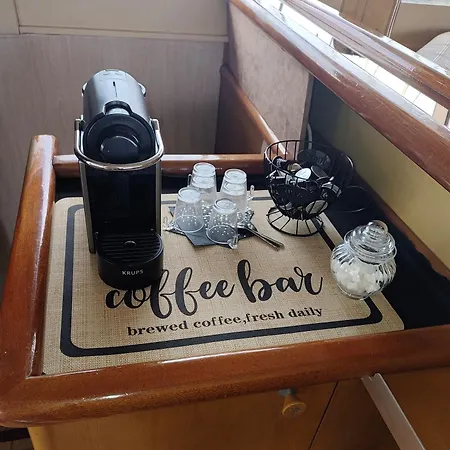 Yacht Idealement Situe Au Coeur Du Vieux-port Botel *