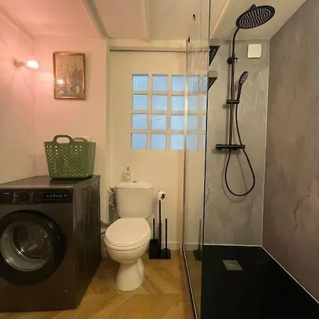 Ma Fenetre Sur Le Vieux Port! * Marseille
