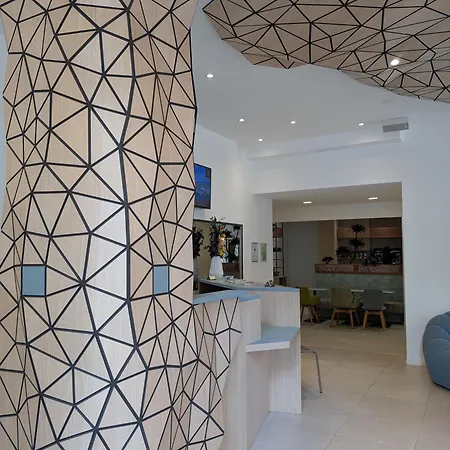 Carre Vieux Port Hotel 3*