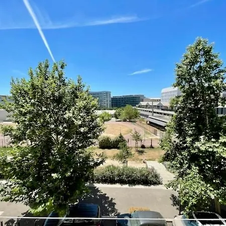 Lumineux 2 Pieces - Centre-ville Climatise - Netflix Prime Canal - Bien Place Apartment *