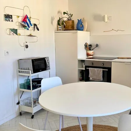 Apartment Petit Nid Douillet Vieux Port 4 Personnes