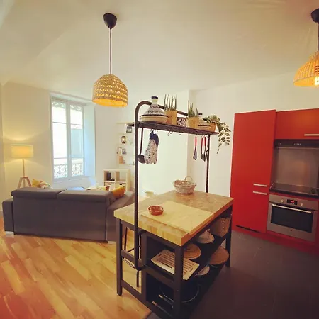 Apartment T3 Rue De Republique - Panier *